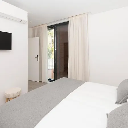 Village Couette-café